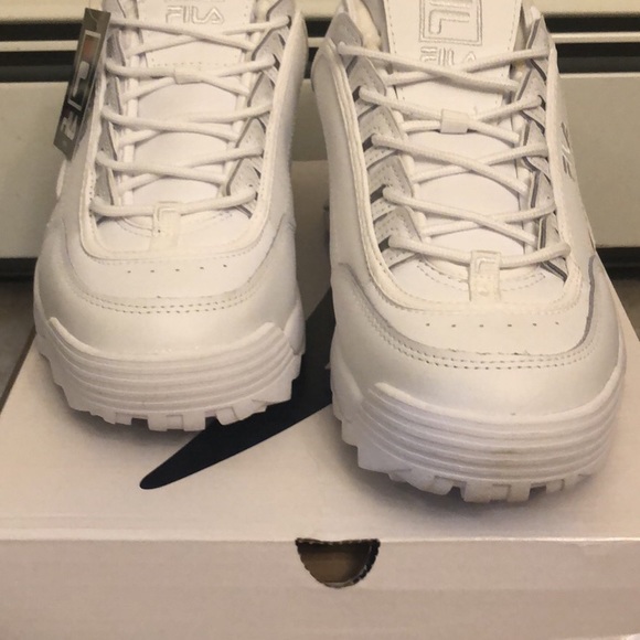 Men’s Filas - Picture 3 of 6